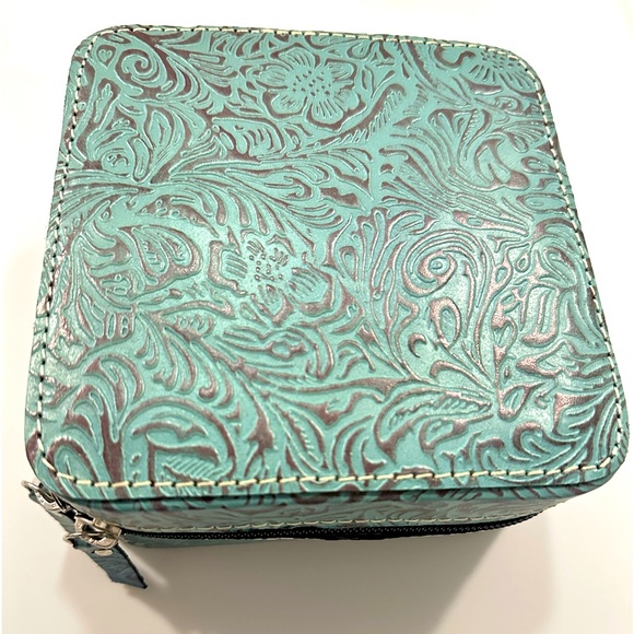 Handmade Leather Jewelry Case NWT - Picture 1 of 5
